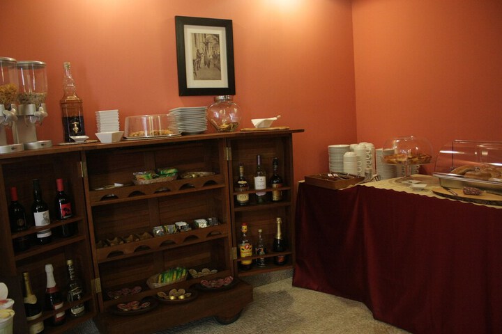 Breakfast/Coffee Service 27 of 35