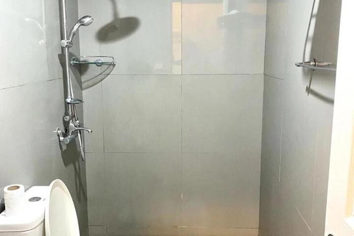 Shine Hotel