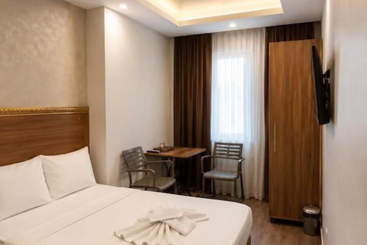 Room 42 of 64