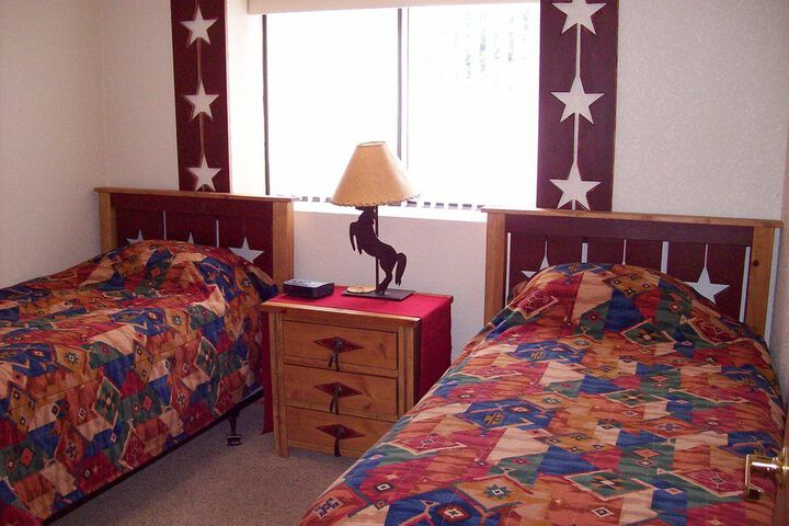 Room 3 of 10