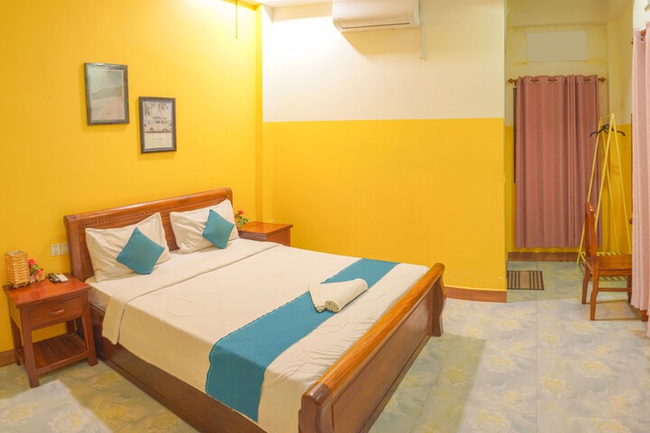 Room 3 of 29