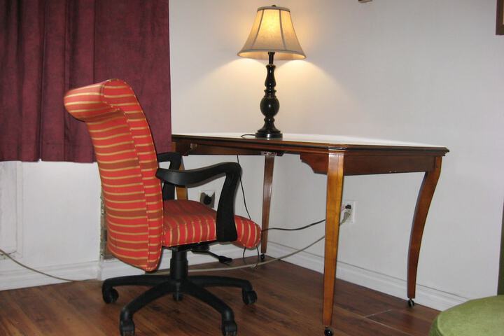 Room 18 of 38