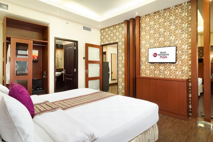 Room 13 of 63
