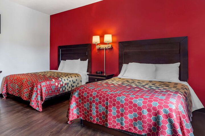 2 Double Beds (2 of 7)