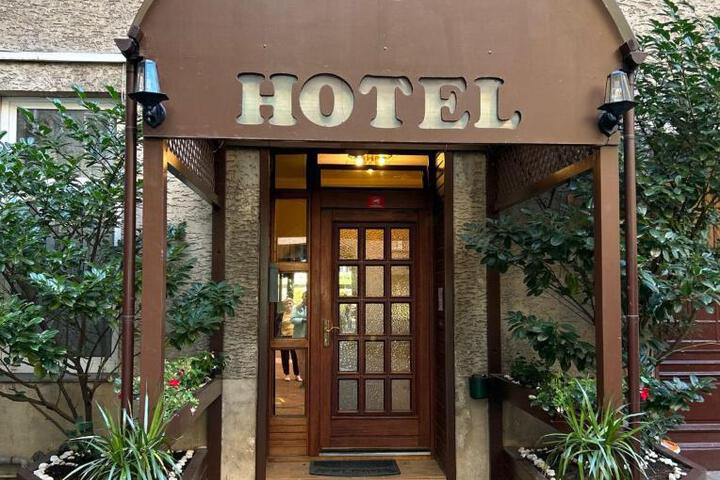 Hotel Adam