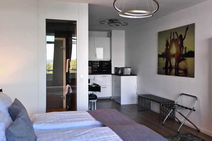 Room 5 of 31