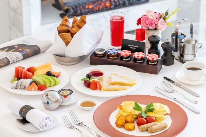 Breakfast/Coffee Service 62 of 115