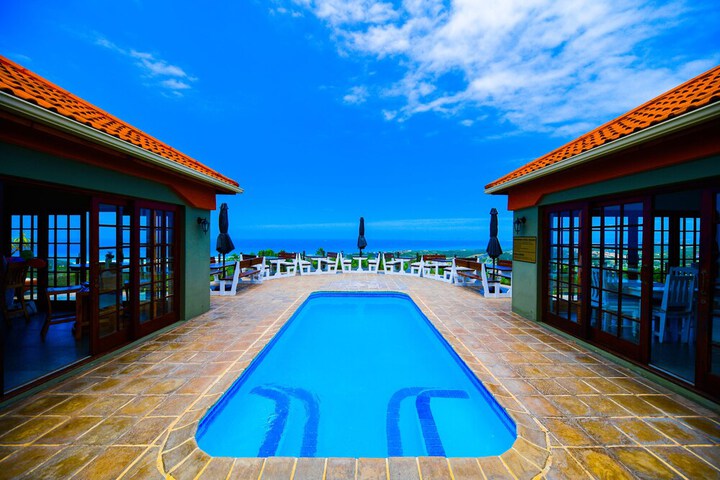 Breakfast/Coffee Service 103 of 142