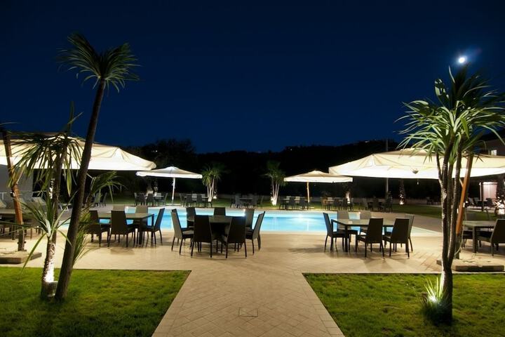 Hotel with Pool