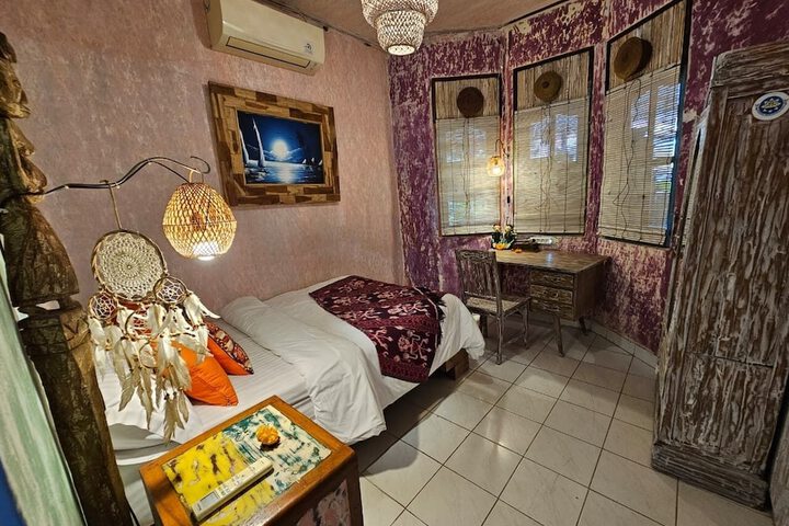 Room 8 of 71
