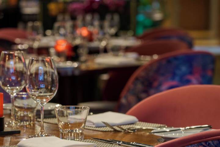Dining 84 of 122
