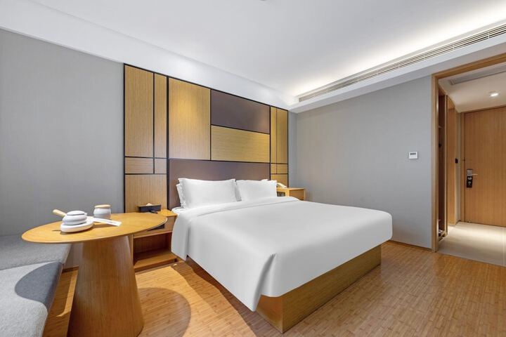 Room 15 of 51