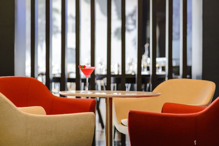 Lounge 258 of 309