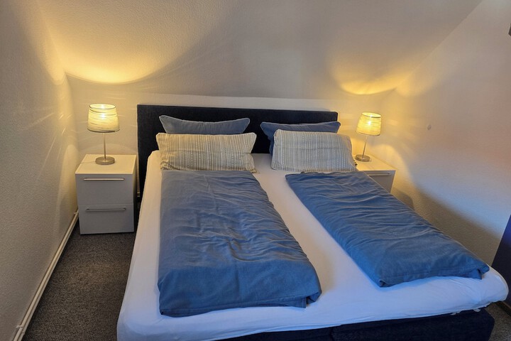Room 3 of 29