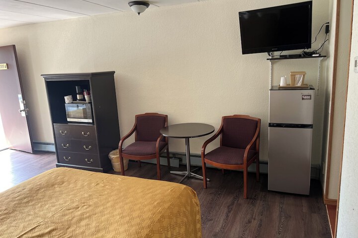 Room 29 of 180
