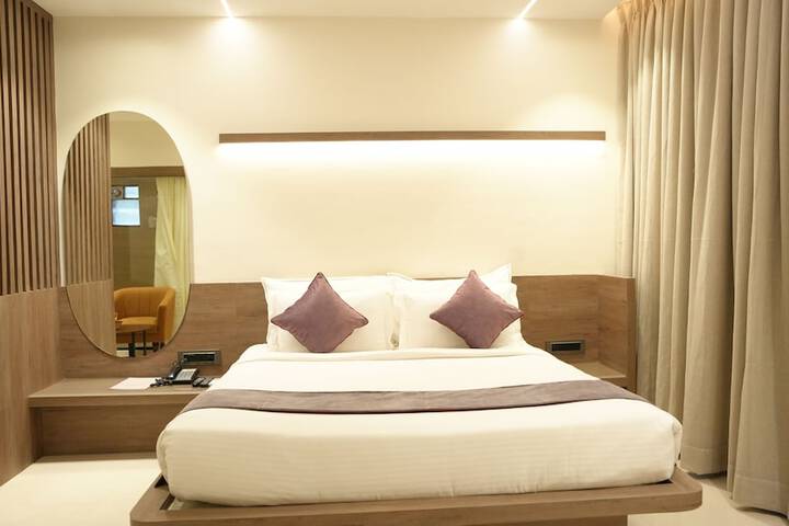 Room 50 of 83