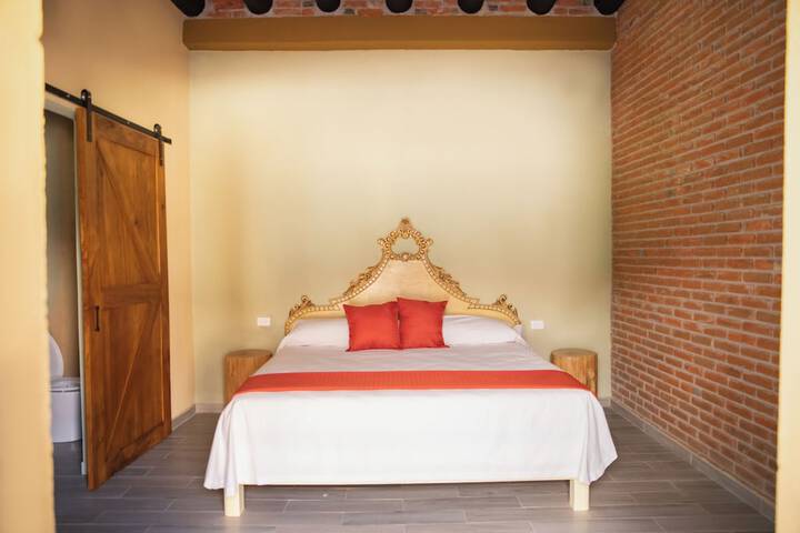 Room 7 of 26