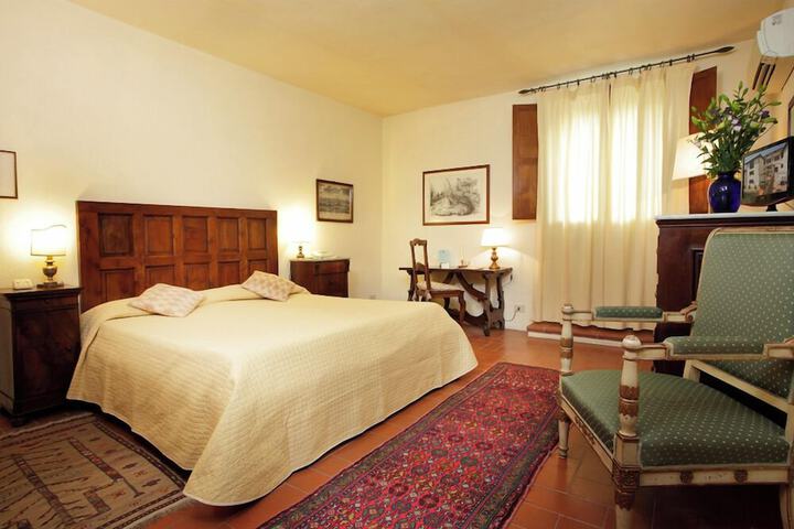 Room 73 of 150