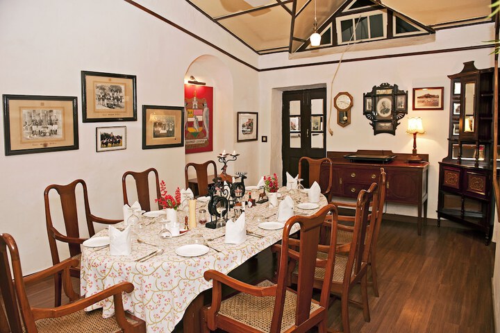 Dining 45 of 68