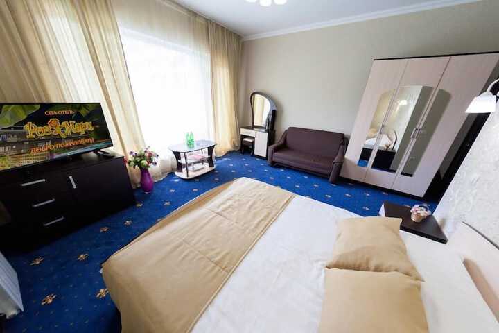 Room 15 of 53