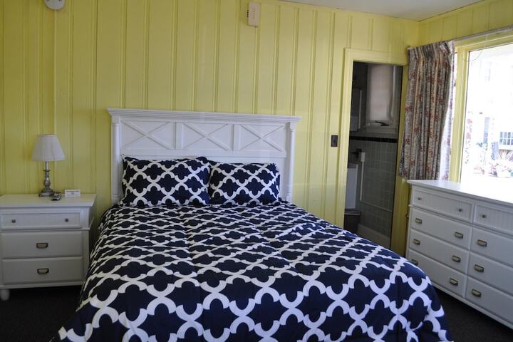 Room 18 of 46