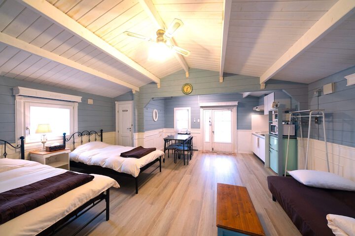 Room 15 of 78