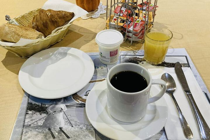 Breakfast/Coffee Service 23 of 23