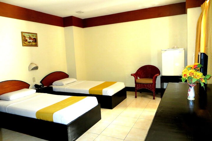Room 8 of 44