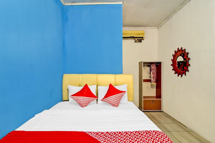 Room 11 of 33