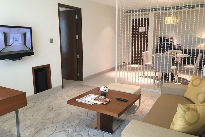 Room 2 of 31