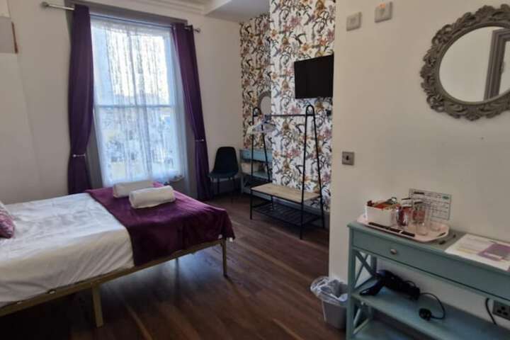 Room 144 of 263