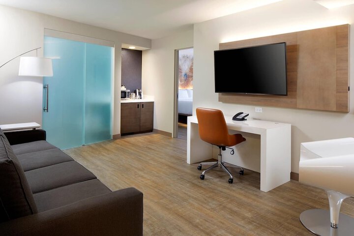 Room 12 of 50