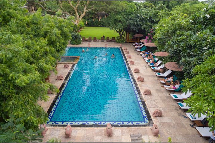 Pools & Facilities
