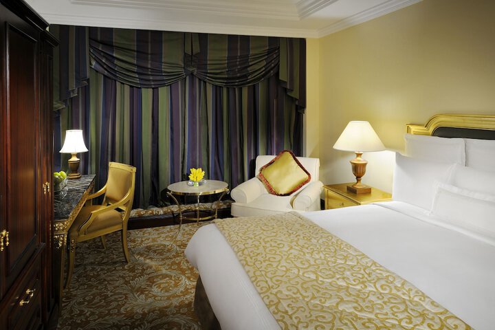 Room 8 of 55