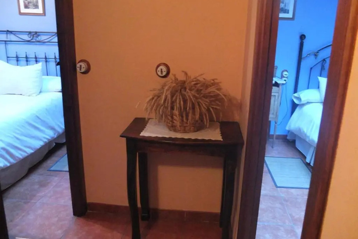 Room 3 of 12