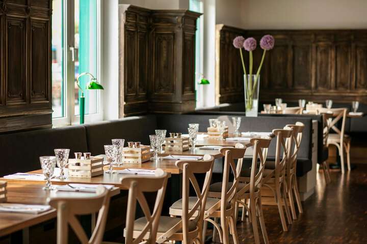 Dining 66 of 121