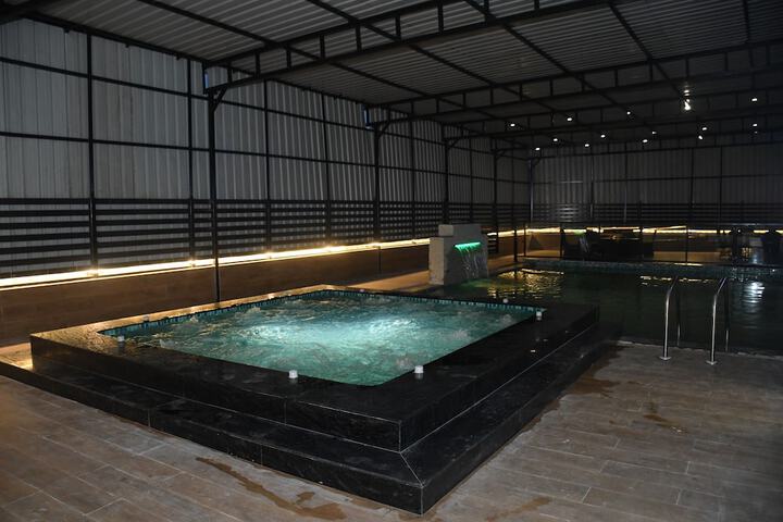 Pool 27 of 50