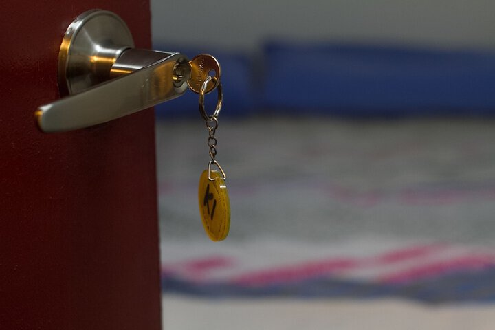 Room 7 of 38