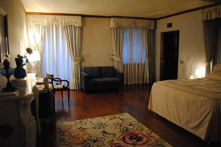 Room 12 of 47