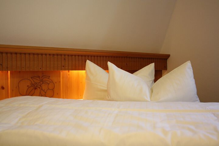 Room 7 of 10