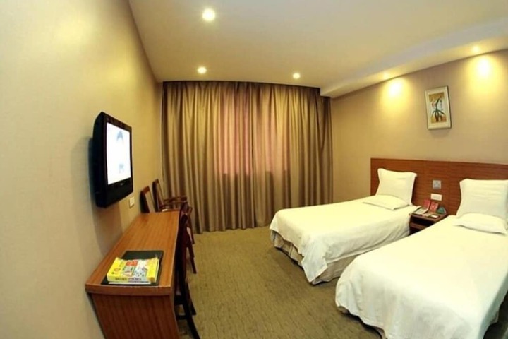 Room 14 of 57