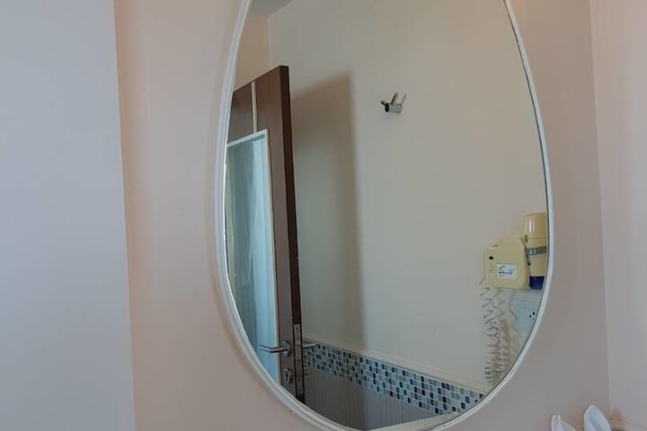 Room 19 of 60