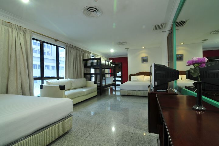 Room 18 of 47