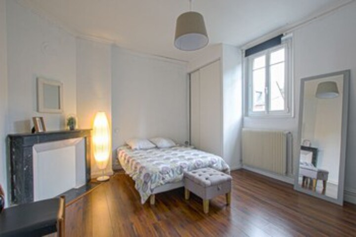 Room 47 of 60