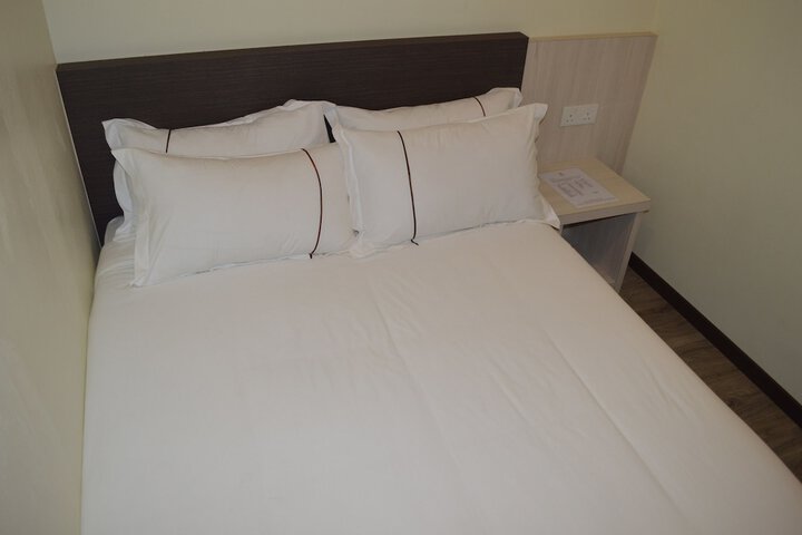 Room 3 of 57