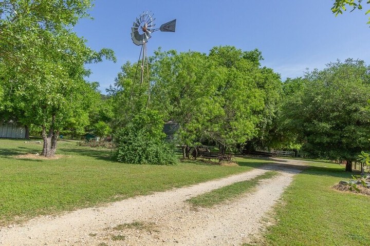 Property Grounds 18 of 27