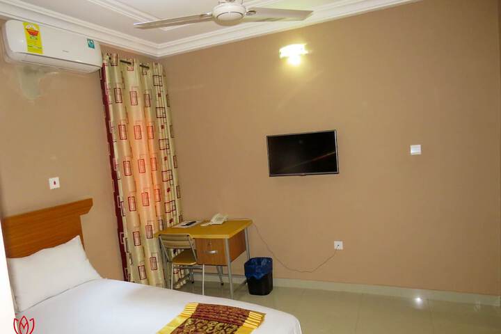 Room 60 of 119