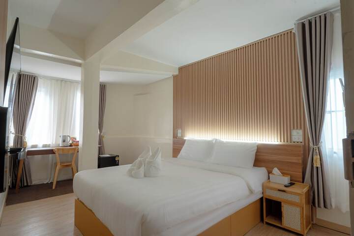 Room 18 of 97