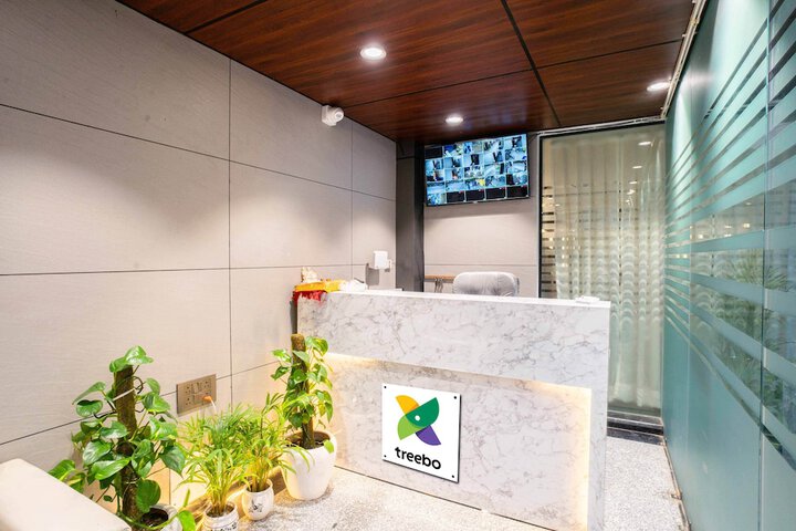 Hotel Interior 9 of 49