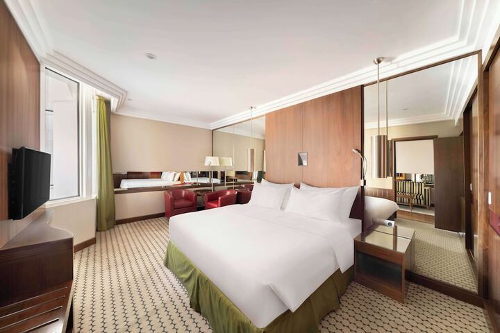 Room 34 of 101